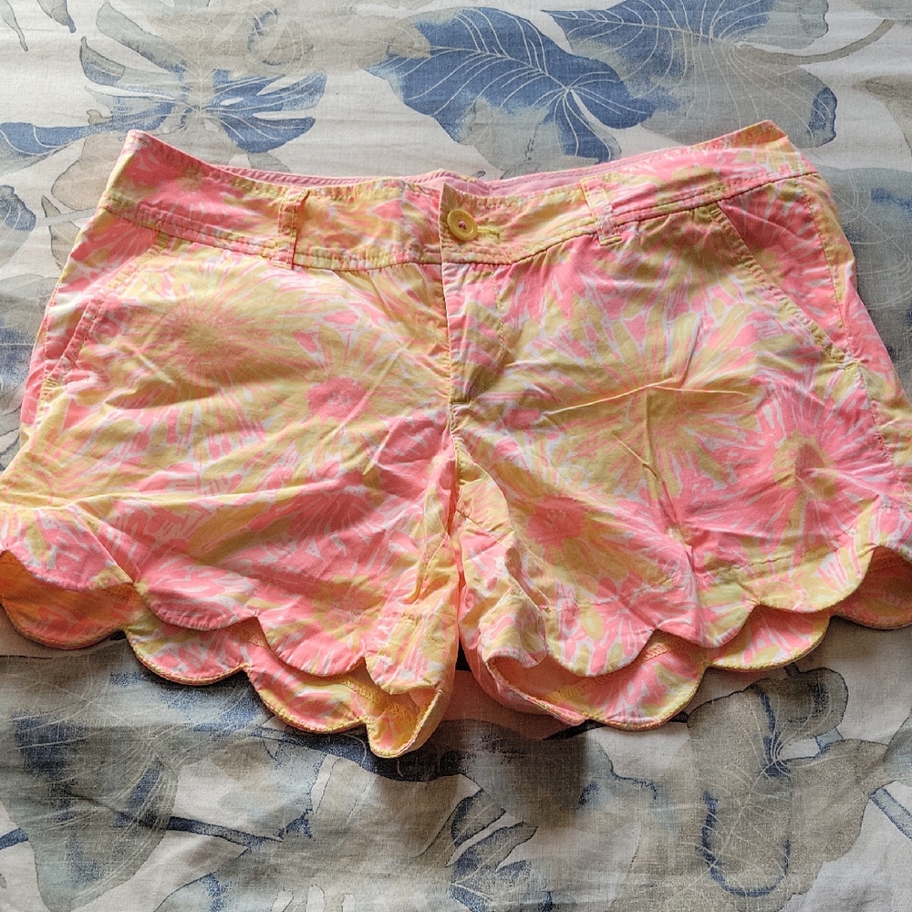 Lilly Pulitzer Scalloped Shorts in Pink and Yellow